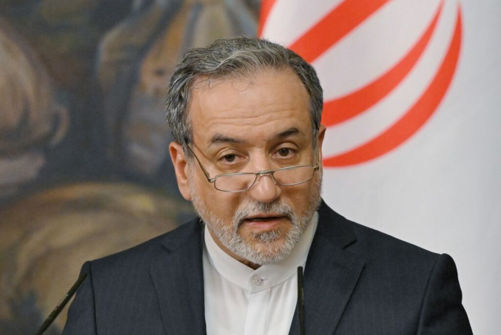 ministrul-iranian-de-externe,-abbas-araghchi,-spune-ca-israelul-ar-putea-fi-implicat-in-atacurile-asupra-tarilor-din-golf